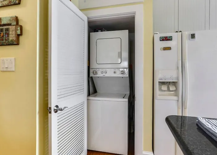Lazy Gecko By Avantstay Walk To Duval St In Key West Month Long Stays Only